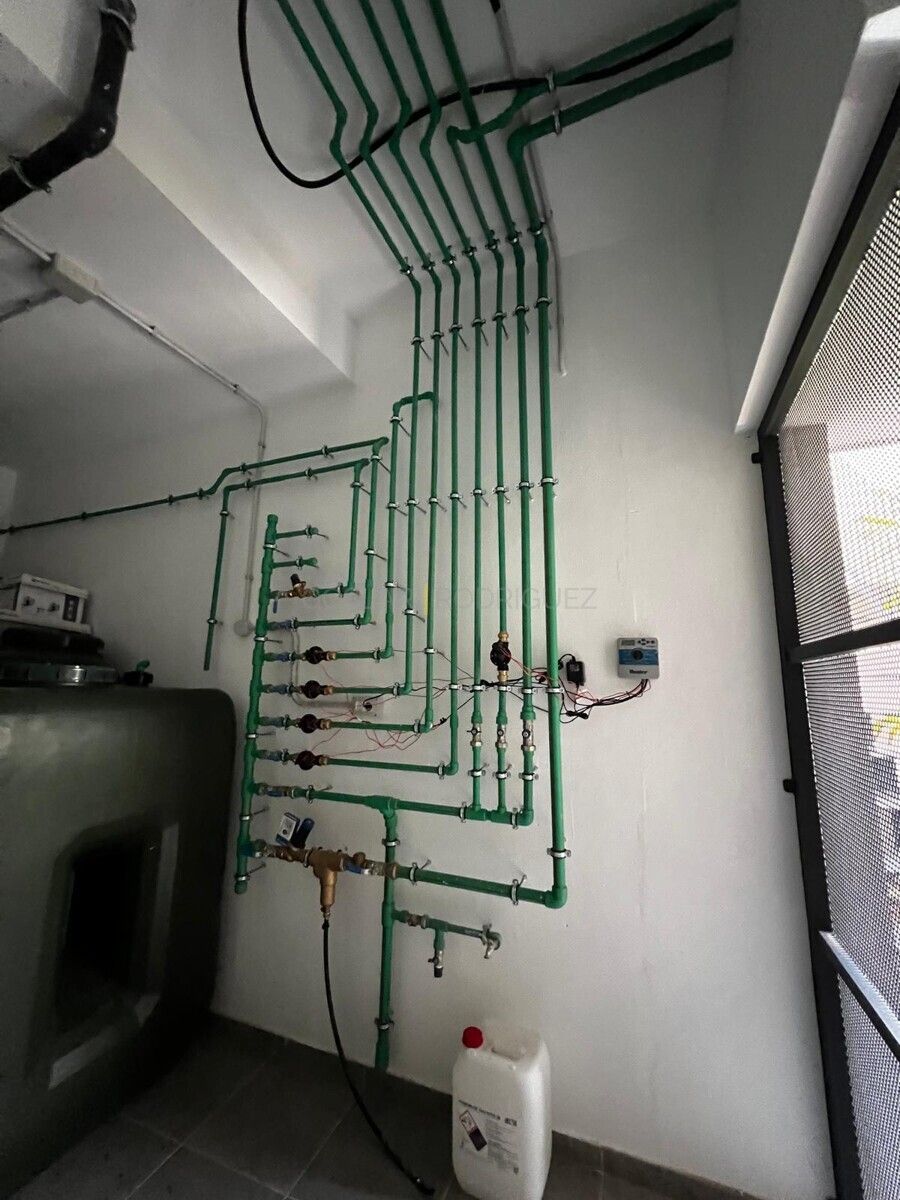 Rohrinstallation in einer Villa in Adeje auf Teneriffa.